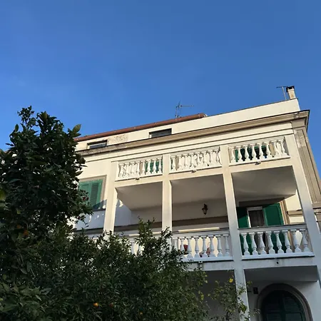 Astrea Торре-Аннунциата