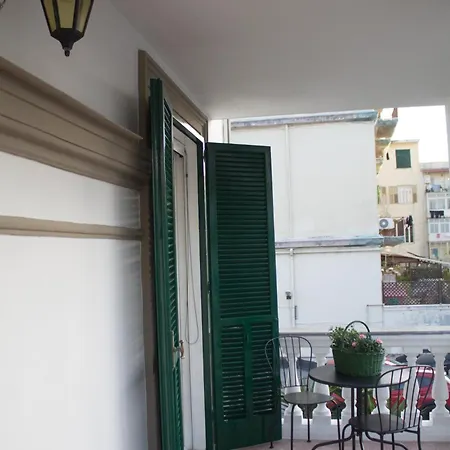 Astrea Gasthof Torre Annunziata